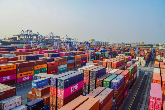 hãng tàu ngoại cung cấp thêm cả triệu teu container cho thị trường việt