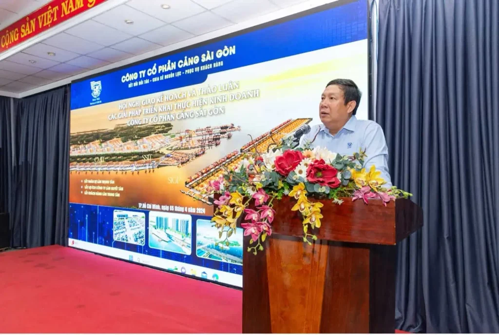Ông Huỳnh Văn Cường – Chủ tịch Hội đồng quản trị Công ty Cổ phần Cảng Sài Gòn phát biểu khai mạc hội nghị