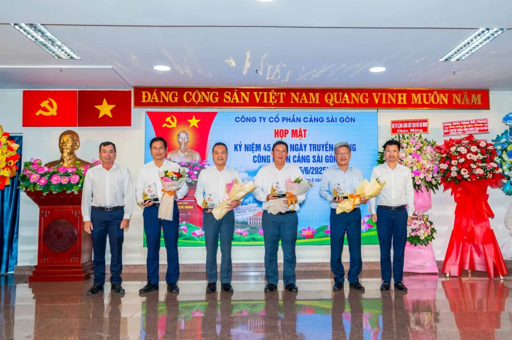 45 năm truyền thống Cảng Sài Gòn: Một chặng đường, một niềm tự hào 6 Ông Huỳnh Văn Cường