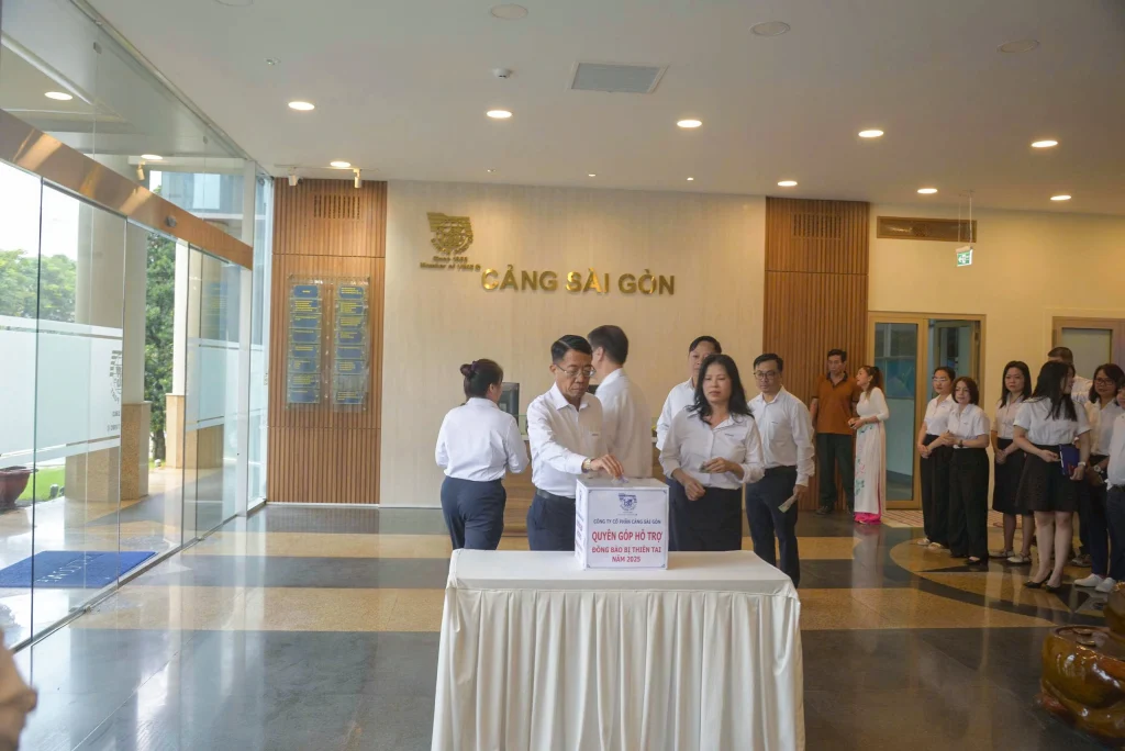 Các Trưởng và Phó phòng Cảng Sài Gòn tích cực hưởng ứng lời kêu gọi của Tổng giám đốc.