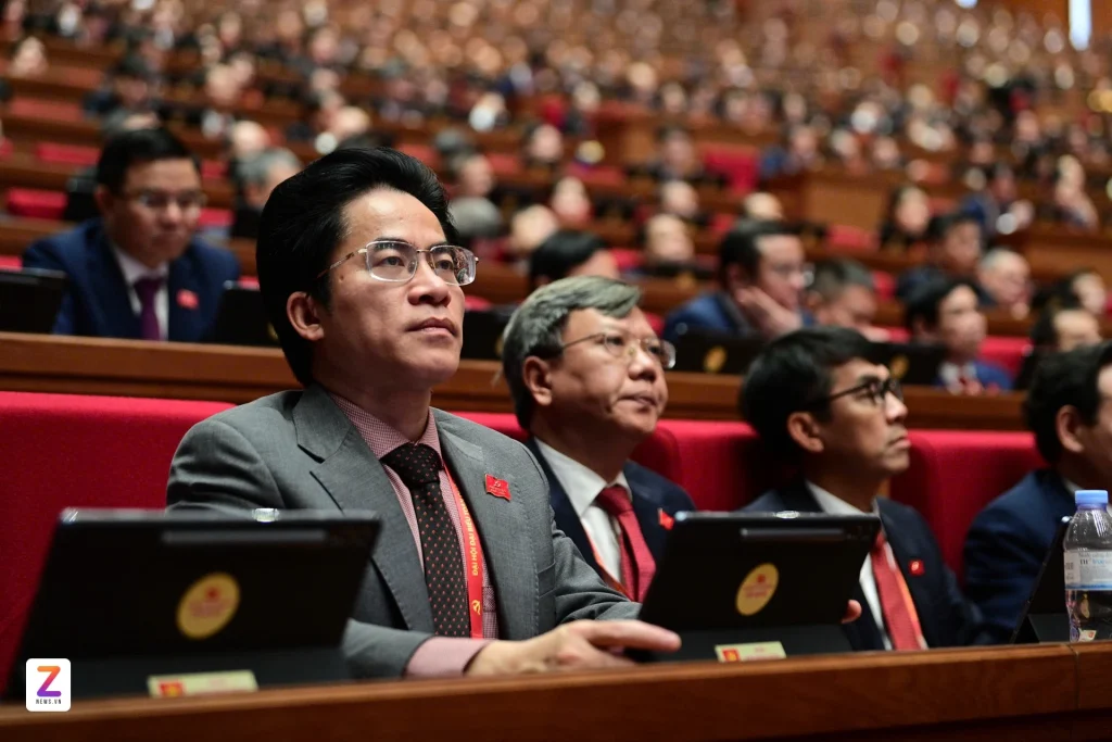 ToancanhphienkhaimacDHXIV znews 7 .jpg