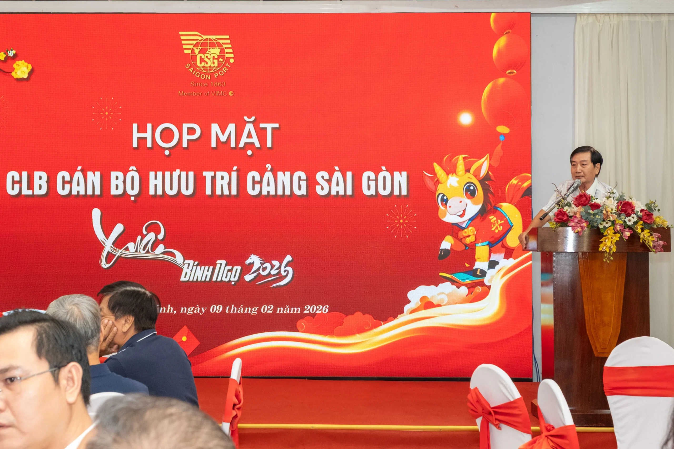 Ông Phan Thắng Lợi - Nguyên Kiểm soát viên Cảng Sài Gòn, Chủ nhiệm CLB cán bộ hưu trí phát biểu tại buổi họp mặt.