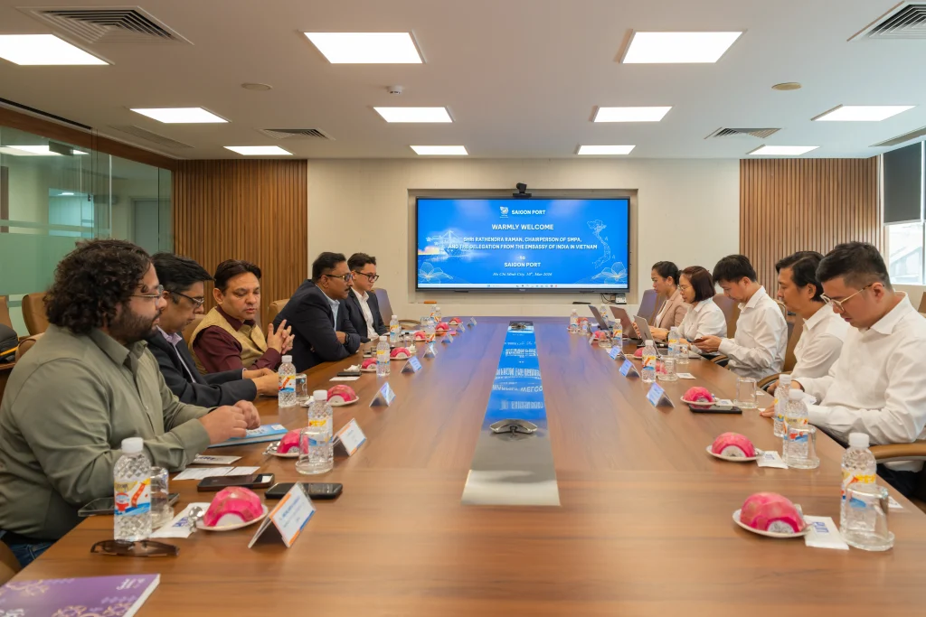 Quang cảnh buổi làm việc giữa Cảng Sài Gòn với Đoàn Đại sứ quán Ấn Độ tại Việt Nam và lãnh đạo Chính quyền Cảng Syama Prasad Mookerjee, Kolkata (SMPA).