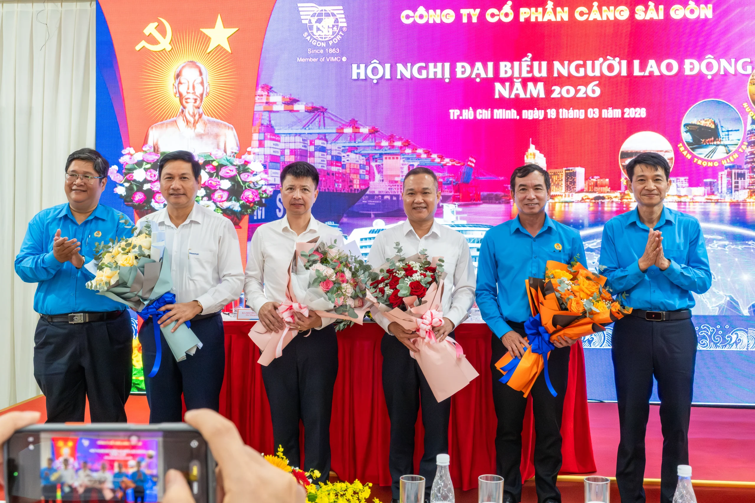 Công đoàn VIMC và Công đoàn Cảng Sài Gòn ghi nhận những đóng góp tích cực của Ban Lãnh đạo Cảng Sài Gòn trong năm 2025.