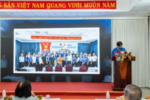 Phát huy vai trò xung kích của tuổi trẻ Cảng Sài Gòn trong giai đoạn phát triển mới 10 Đồng chí Nguyễn Thái Sơn - Bí thư Đoàn Thanh niên Cảng Sài Gòn - phát biểu tại chương trình sinh hoạt chuyên đề.