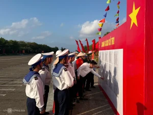 Cả nước sẵn sàng cho ngày bầu cử 17 Trong sáng nay, đảo Trường Sa đã tổ chức tổng duyệt công tác chuẩn bị phục vụ cuộc bầu cử đại biểu Quốc hội khóa 16 và đại biểu Hội đồng nhân dân các cấp nhiệm kỳ 2026-2031. Ảnh: Phạm Tài Bá