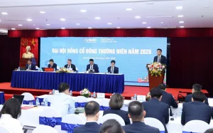 Đại hội cổ đông VIMC năm 2026: Định hình chiến lược phát triển dài hạn, tăng tốc đầu tư các dự án cảng biển quy mô lớn 2 Trưởng Ban Đầu tư VIMC, Lý Quang Thái báo cáo chủ trương góp vốn thành lập liên doanh đầu tư dự án cảng trung chuyển quốc tế Cần Giờ
