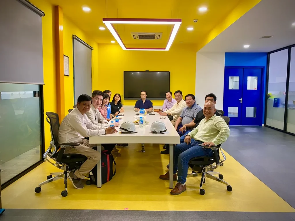 Ban lãnh đạo Cảng Sài Gòn và Cảng Cửa Ngõ Sài Gòn trao đổi định hướng cùng đại diện SSIT.