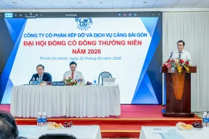 Công ty Cổ phần Xếp dỡ và Dịch vụ Cảng Sài Gòn chủ động thích ứng thách thức, mở rộng ngành nghề kinh doanh 4 Ông Tô Thanh Trà - Người phụ trách quản trị Công ty cổ phần Cảng Sài Gòn - trình Đại hội về bổ sung ngành nghề kinh doanh và sửa đổi Điều lệ Công ty.