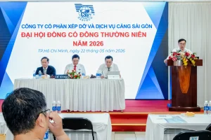 Công ty Cổ phần Xếp dỡ và Dịch vụ Cảng Sài Gòn chủ động thích ứng thách thức, mở rộng ngành nghề kinh doanh 7 Ông Lê Đức Nghĩa - đại diện Đoàn Thư ký Đại hội - trình bày kết quả biểu quyết các nội dung và công tác nhân sự nhiệm kỳ 2026 - 2031.
