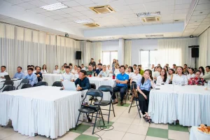 Cảng Sài Gòn chuẩn hóa tác phong làm việc, văn hóa công sở để nâng cao chất lượng dịch vụ, phục vụ khách hàng ngày càng tốt hơn 1 snapedit 1781853349274 3